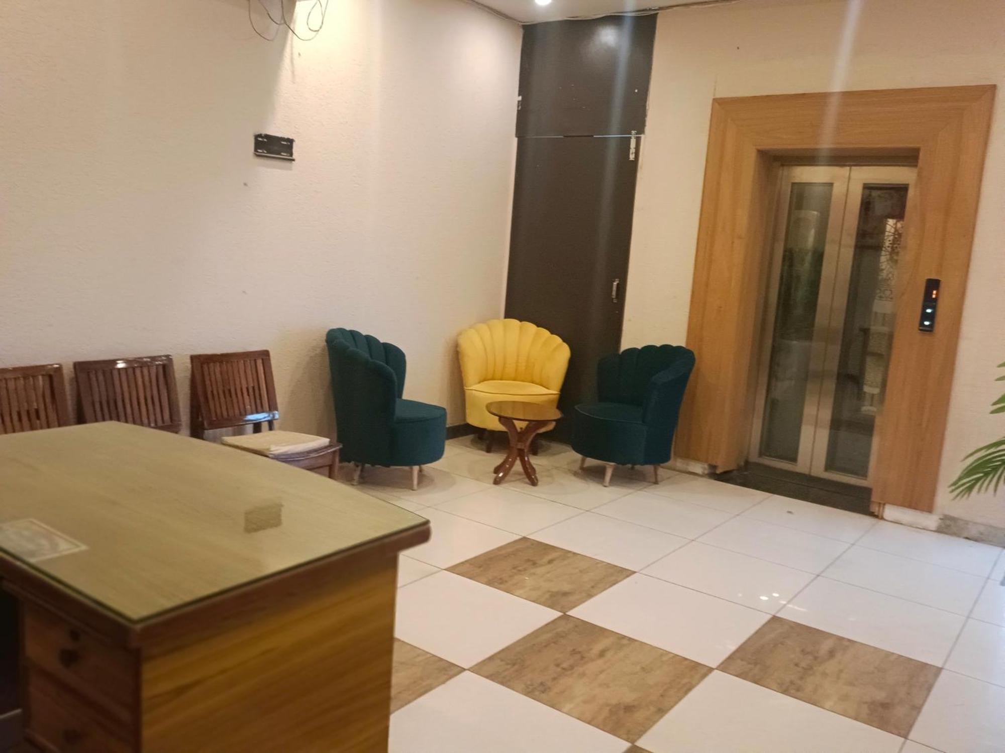 The Aura Grand Hotel & Banquet - A Unit Of Sitara Kollection Hotels Rohtak Eksteriør billede