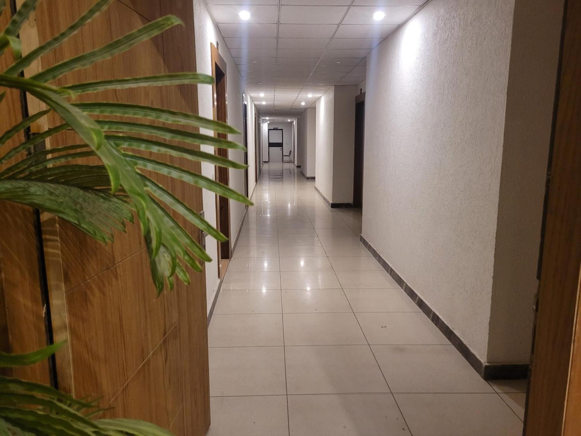 The Aura Grand Hotel & Banquet - A Unit Of Sitara Kollection Hotels Rohtak Eksteriør billede